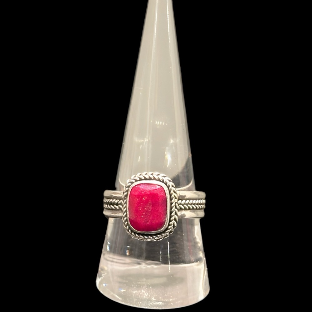 Elegant Silver Ring with Vibrant Red Stone